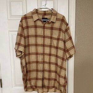 Pendleton Cream and Brown Plaid Short Sleeve Button-Down Shirt